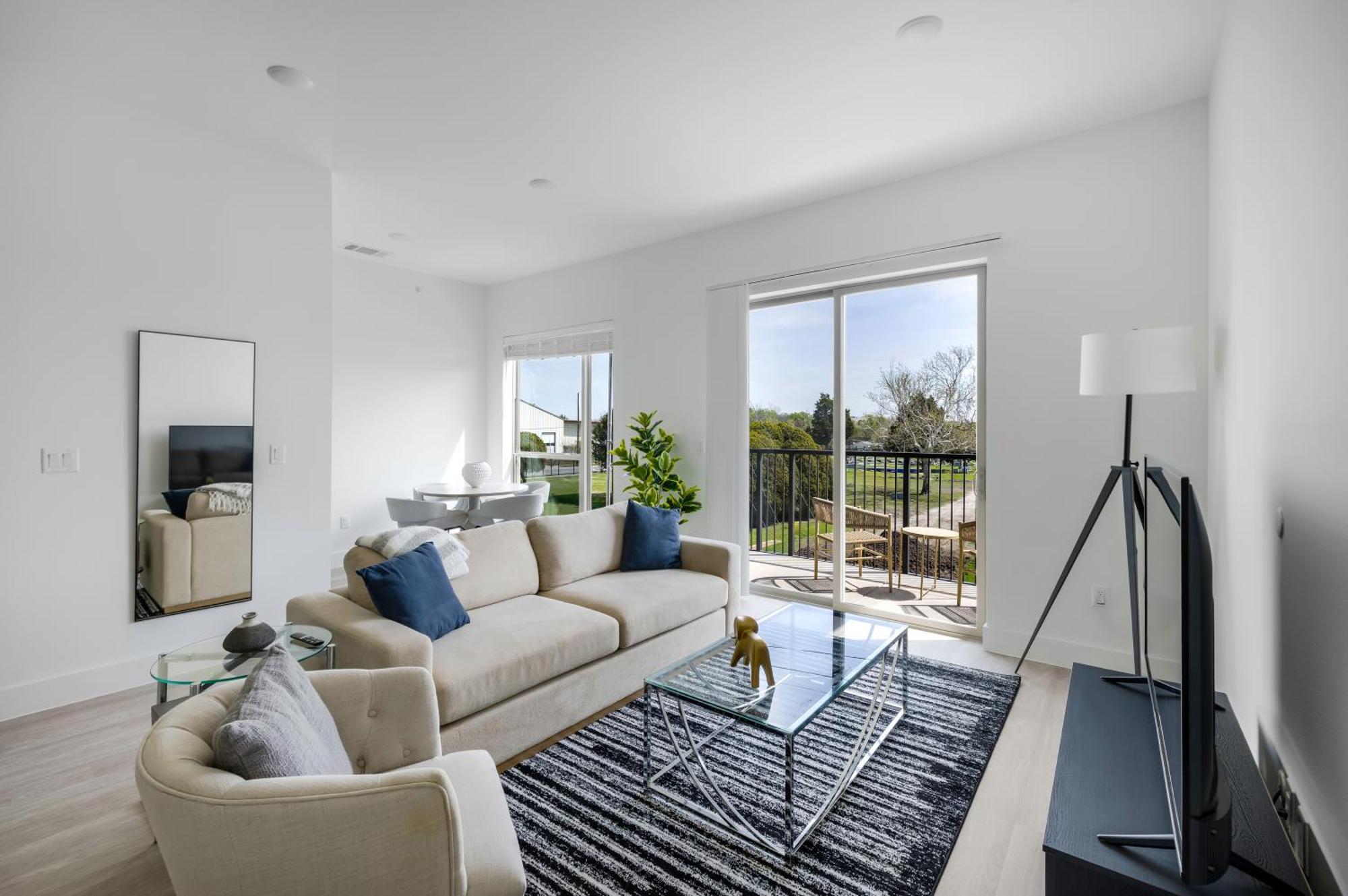 Railyard Apartments By Barsala Denton Bilik gambar