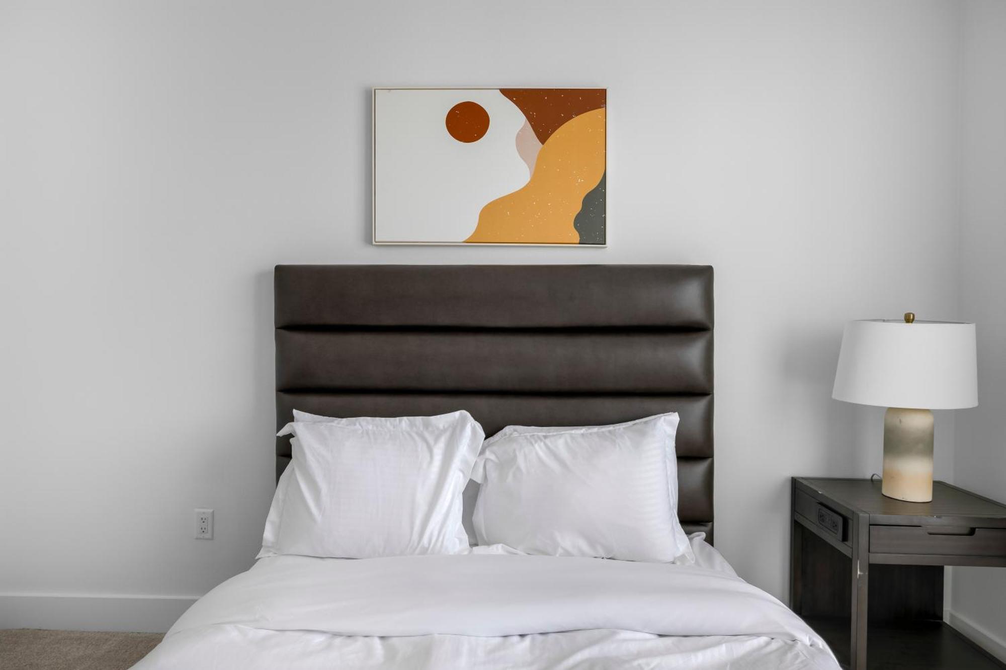 Railyard Apartments By Barsala Denton Bilik gambar